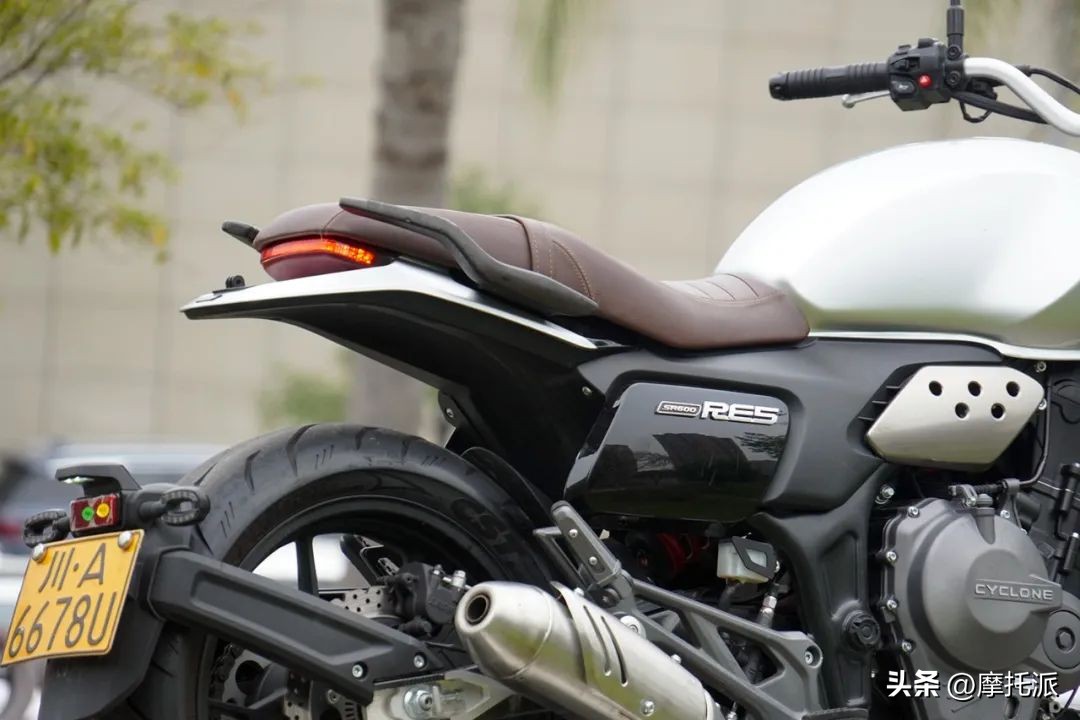 赛科龙re560和金吉拉450怎么选,赛科龙re560和无极525ac买哪个