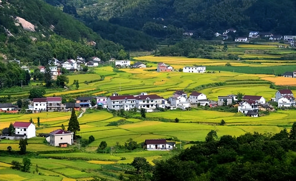 桐城和安庆哪个地方更值得去,安庆潜山与桐城