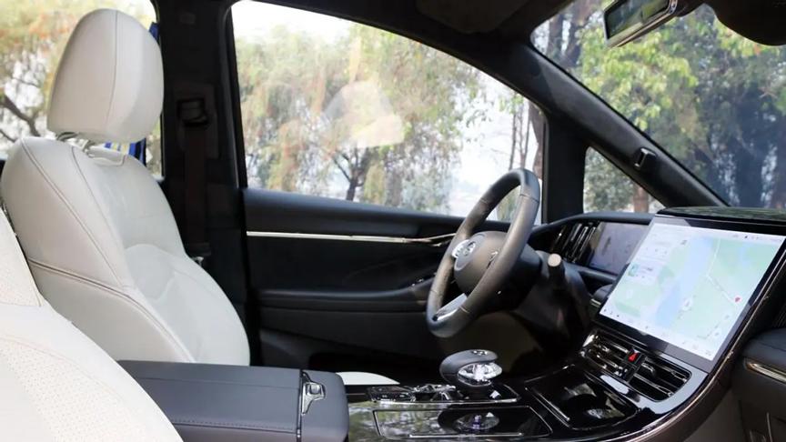 这几款mpv车型你会怎么选,最适合穷人的三款七座纯电mpv