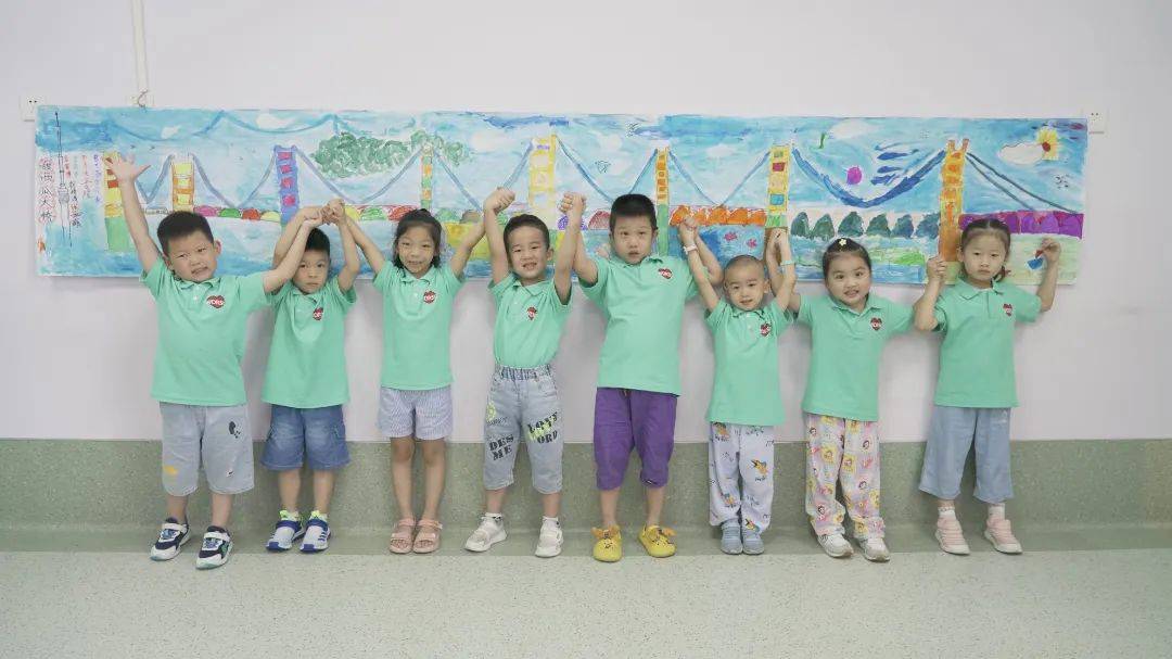 毕业季|康复家长给艺萌老师送来了锦旗和感谢信……