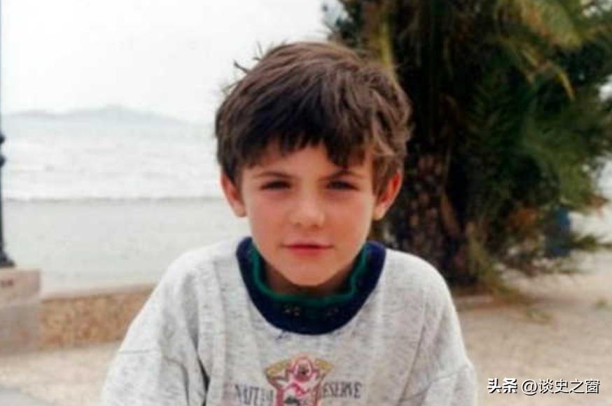 c罗辉煌事迹视频,c罗马拉多纳痛哭