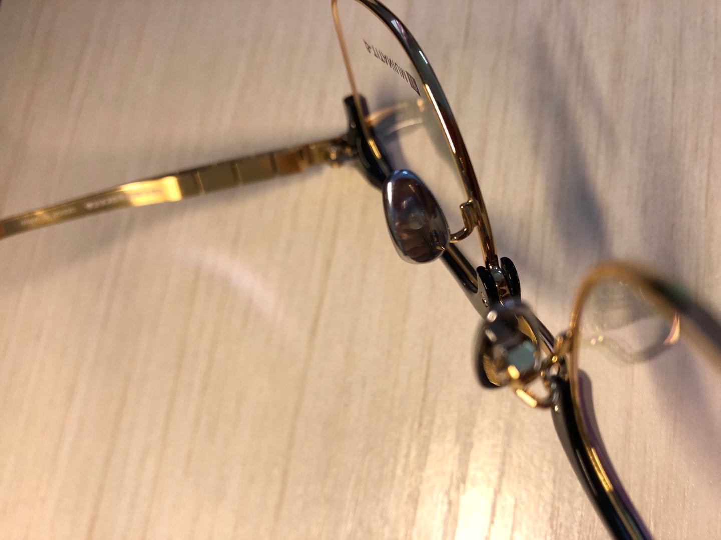 配镜纯钛镜框,配镜送纯钛镜框