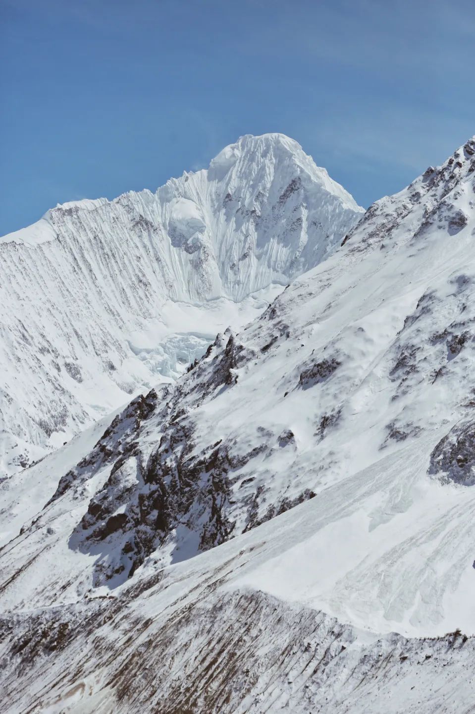 独库公路和川藏线风景,独库公路全程旅行攻略