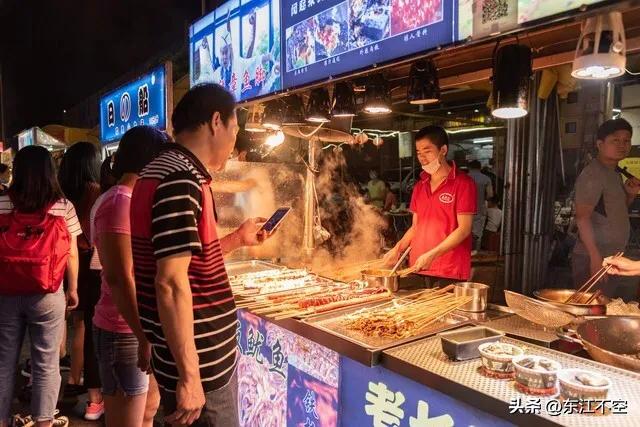 实体店倒闭为什么租金越来越高 (实体店倒闭与房租的关系)