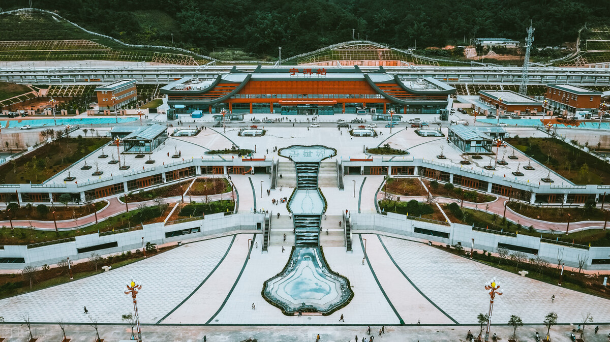 云南穷游攻略学生小众景点,暑假云南小众旅游全攻略