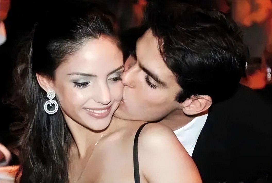 41岁卡卡近况：小13岁妻子身材傲人有韵味，孕肚大如箩