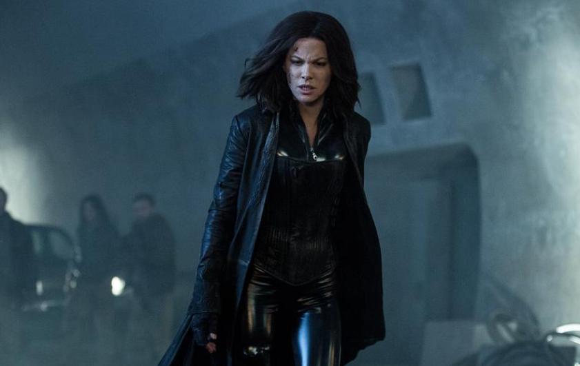 电影《黑夜传说》如何对自由意志与命运的对立进行心理学观察