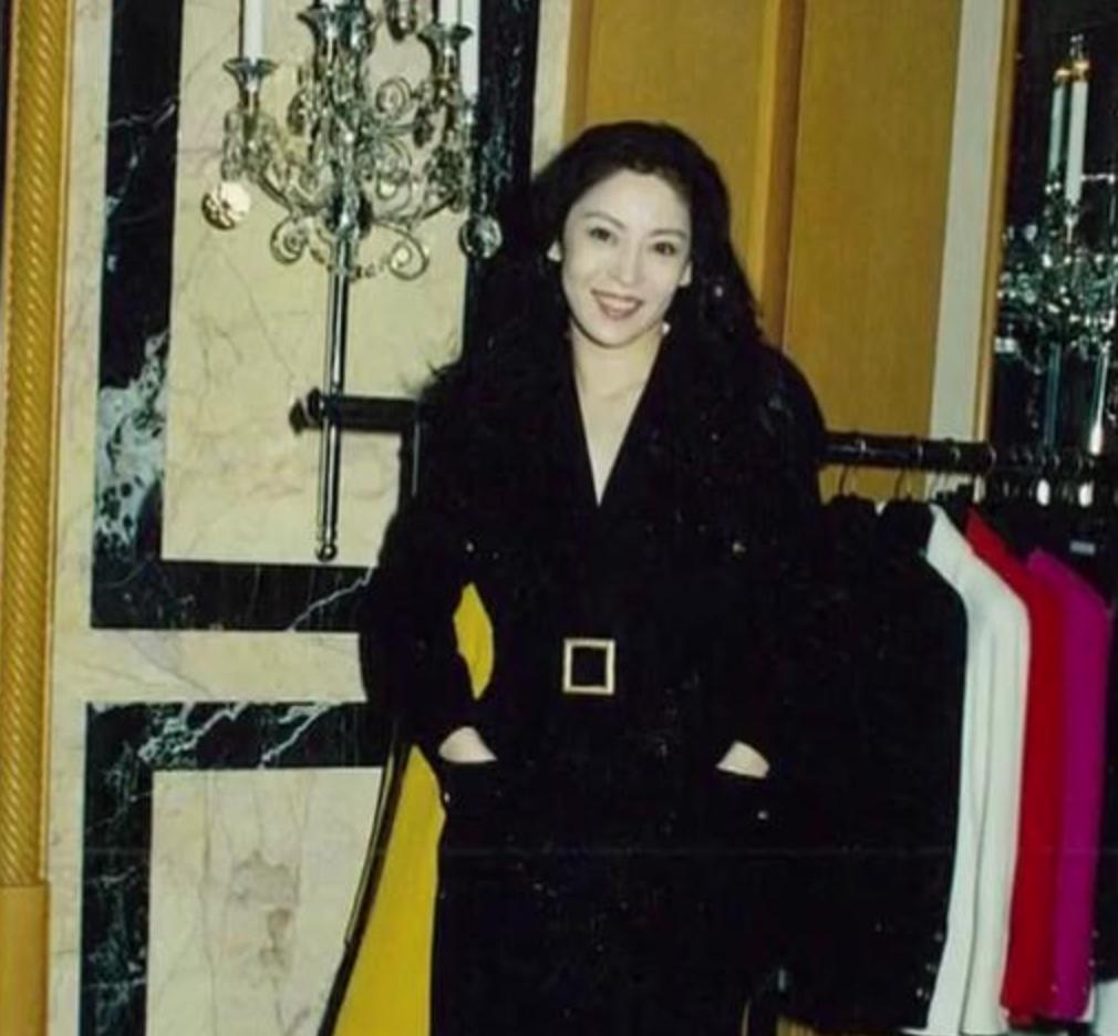 向华强和丁佩离婚42年,向华强和丁佩为什么结婚