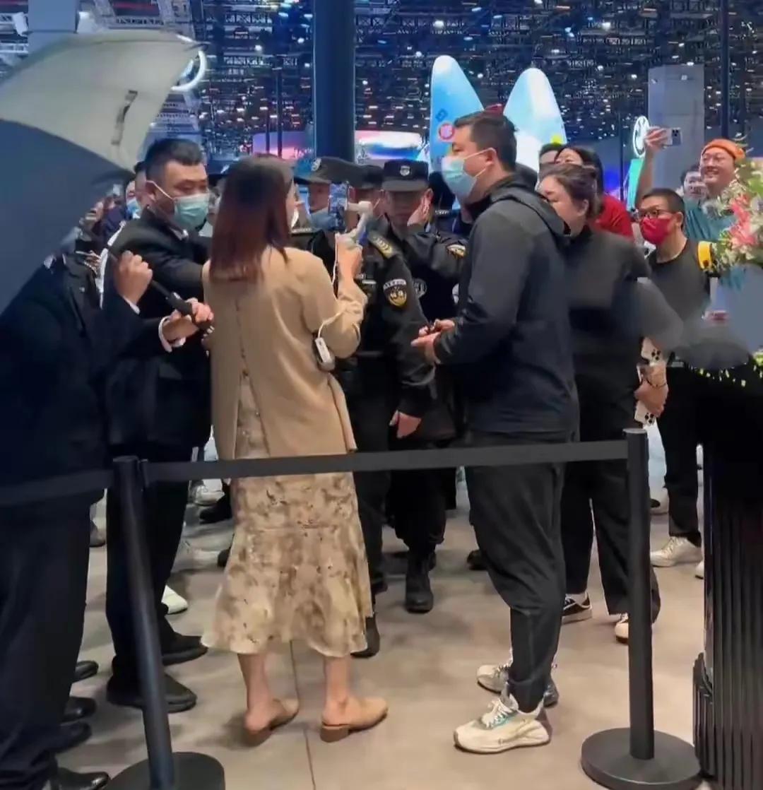 宝马mini冰淇淋事件媒体回应,上海宝马mini冰淇淋事件