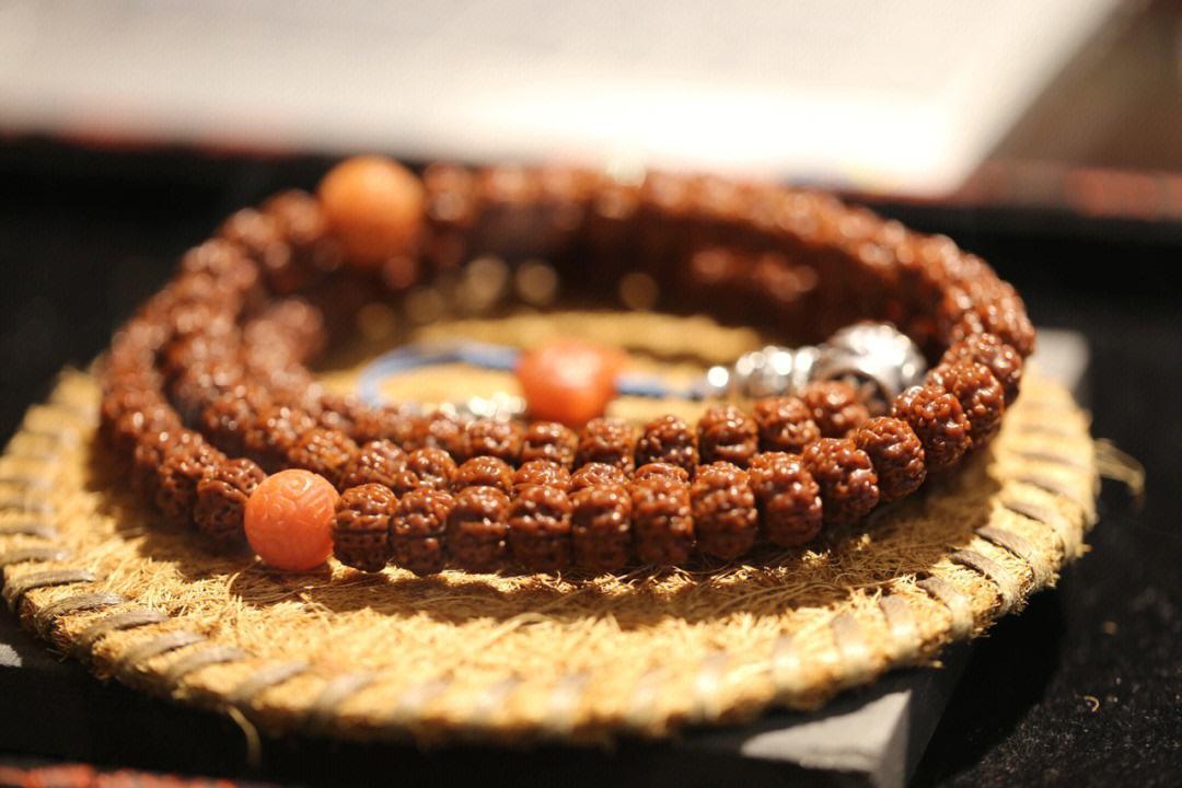 怎样使金刚菩提快速玉化,一串金刚要刷多久才会变成牛津红