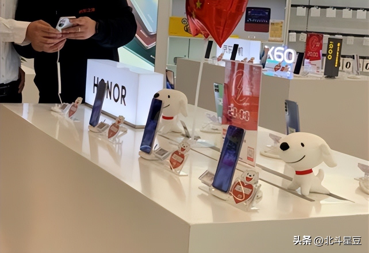 广电“超便宜”资费纷纷出现合约机业务会不会被玩废了