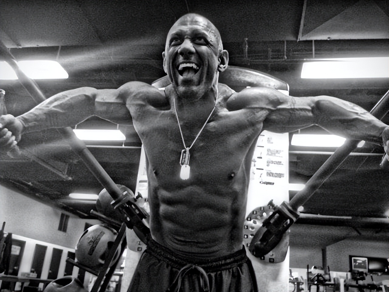 健身大师杰瑞·沃德46岁时意外身亡，妻子公开真相，澄清谣言