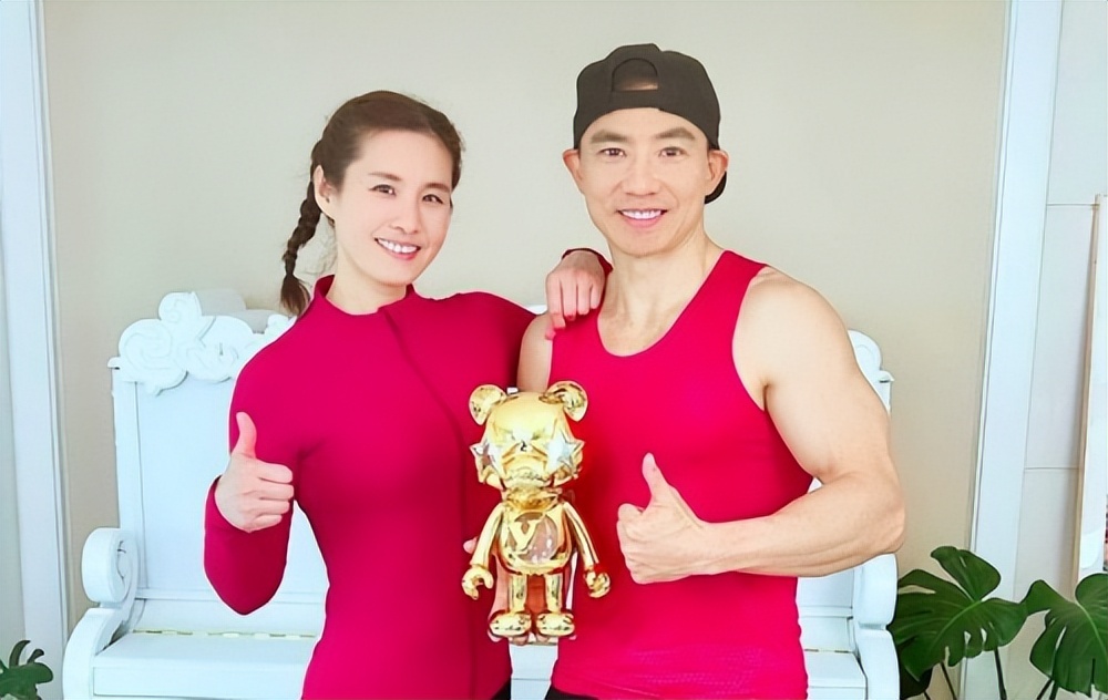 是的，NFT更像是一场*局骗**