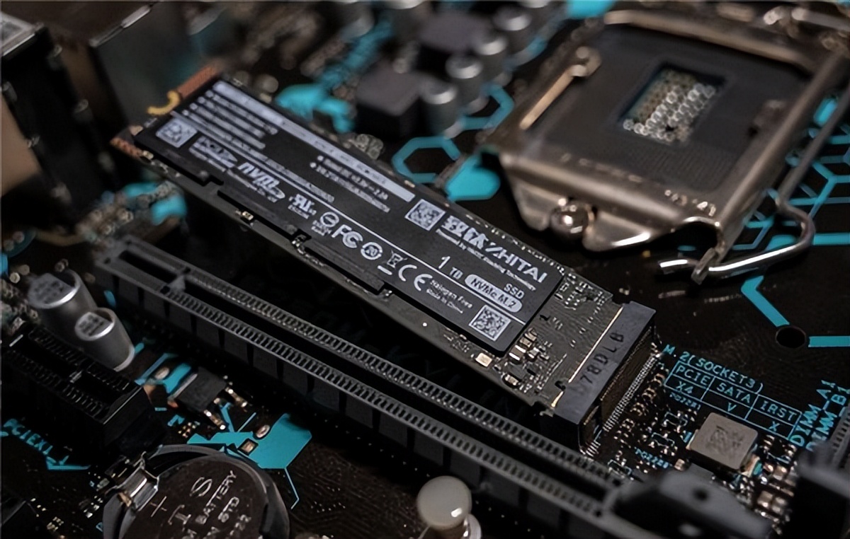 固态硬盘哪个牌子好具体分析,品牌固态硬盘和杂牌固态硬盘区别