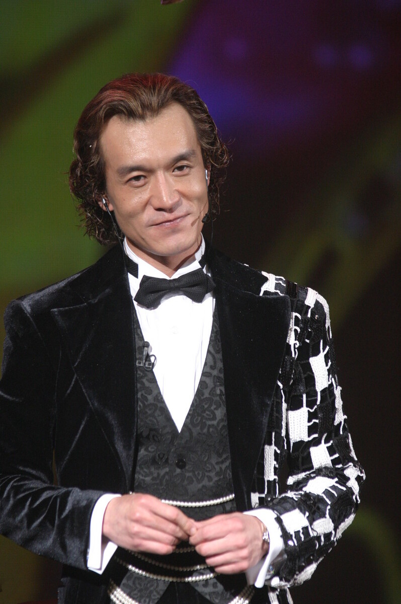 李咏离世4年，再看哈文的状况，才明白嫁给李咏是最好的选择