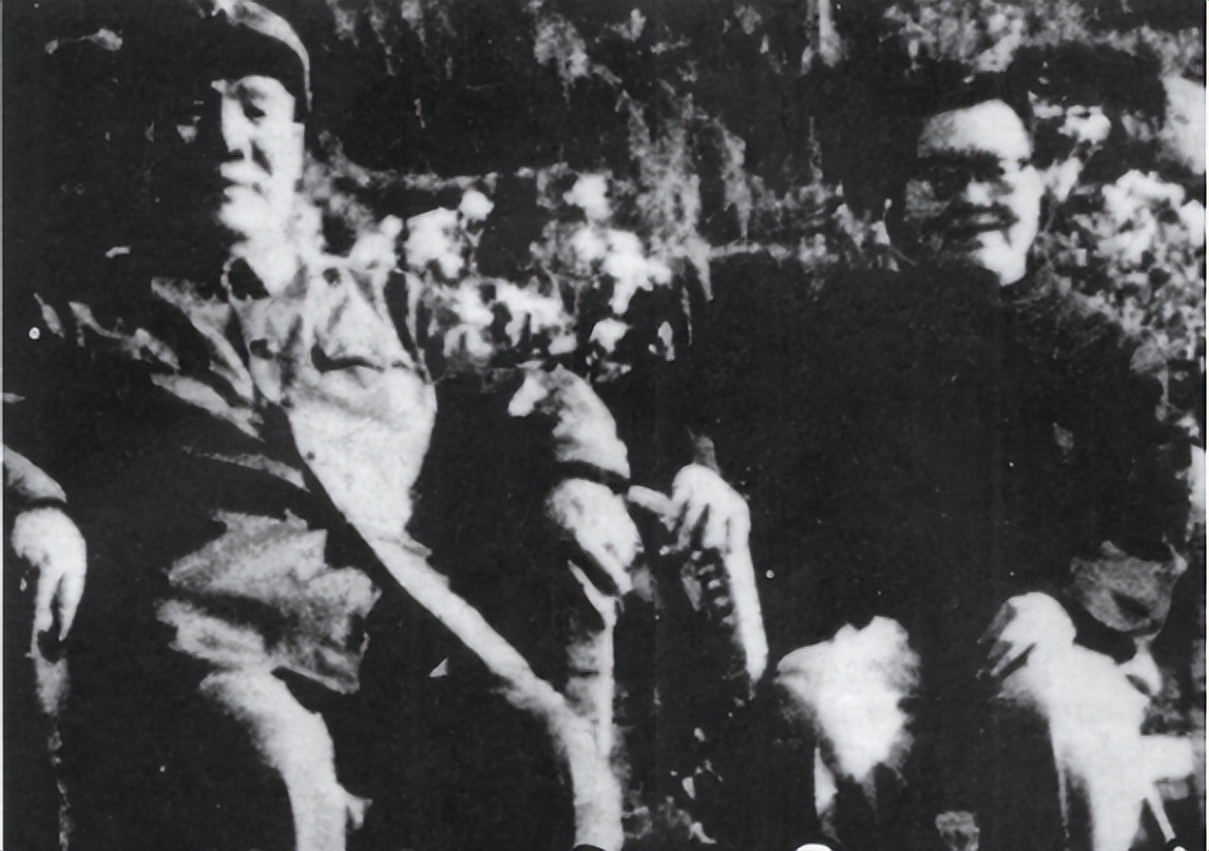 1945年，众人为参谋长介绍对象：一个漂亮一个老实，你要哪一个？