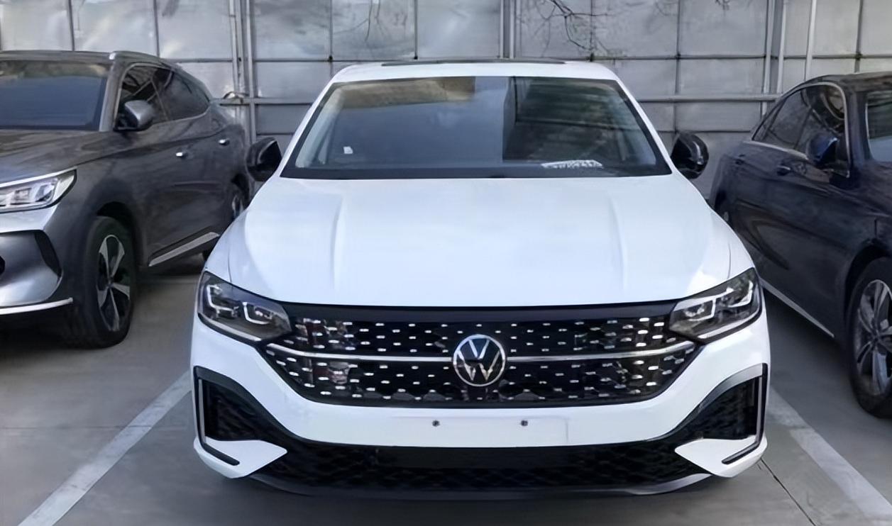 开车时,总有些人舍不得开空调,车载空调到底会增加多少油耗?