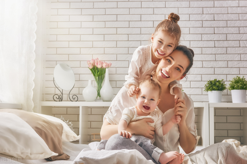 女性裤子上有哪几种异味,短裤上有黄色的分泌物怎么回事