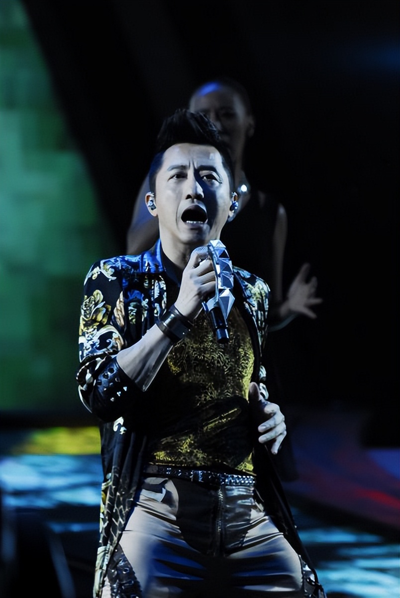 庾澄庆儿子与奶奶关系,庾澄庆儿子小时候