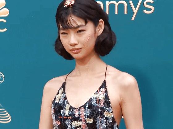 艾美奖红毯怪奇物语,艾美奖红毯走法