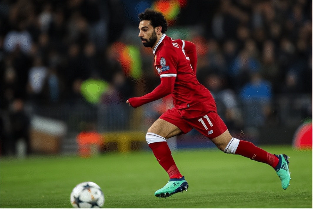 七岁开始爱上足球,七岁开始接触足球