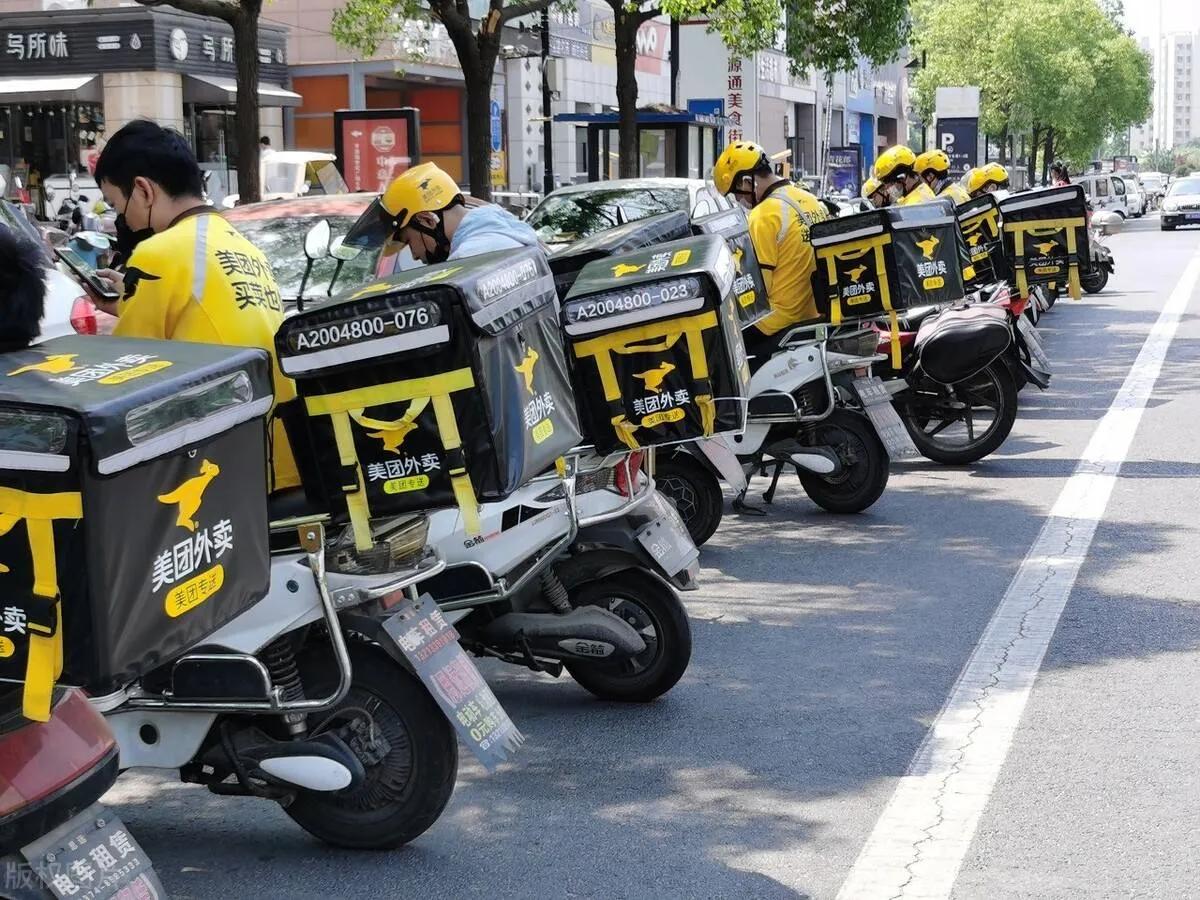 外卖小哥月入过万是真的么,外卖小哥月入过万真的容易吗