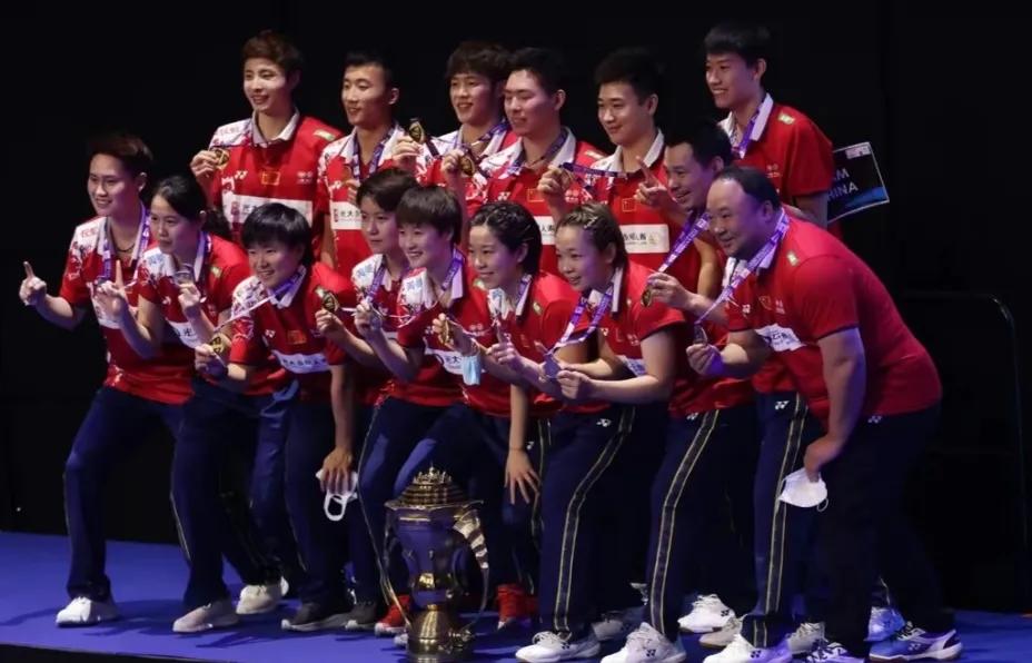 中国对日本羽毛球苏迪曼杯,中国横扫韩国苏迪曼杯夺冠评论