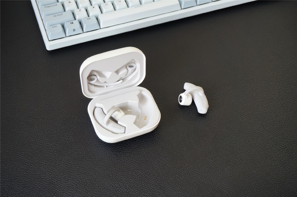 哪款开放式耳机最好,半开放式耳机和入耳式耳机哪个好