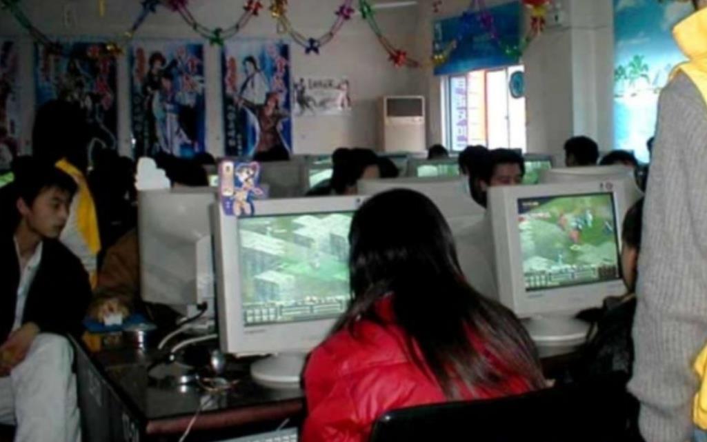 适合平民单人玩家长期玩的网游,15年只有1个人玩的网游