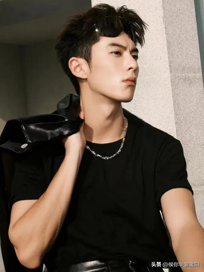 看脸还是看身材爱豆,看脸看身材的男人