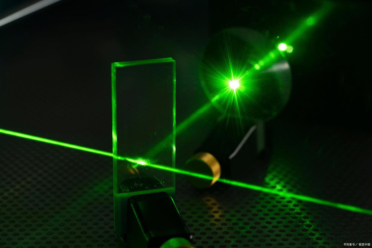 什么样的光才可以达到光速,什么样的光才是光速