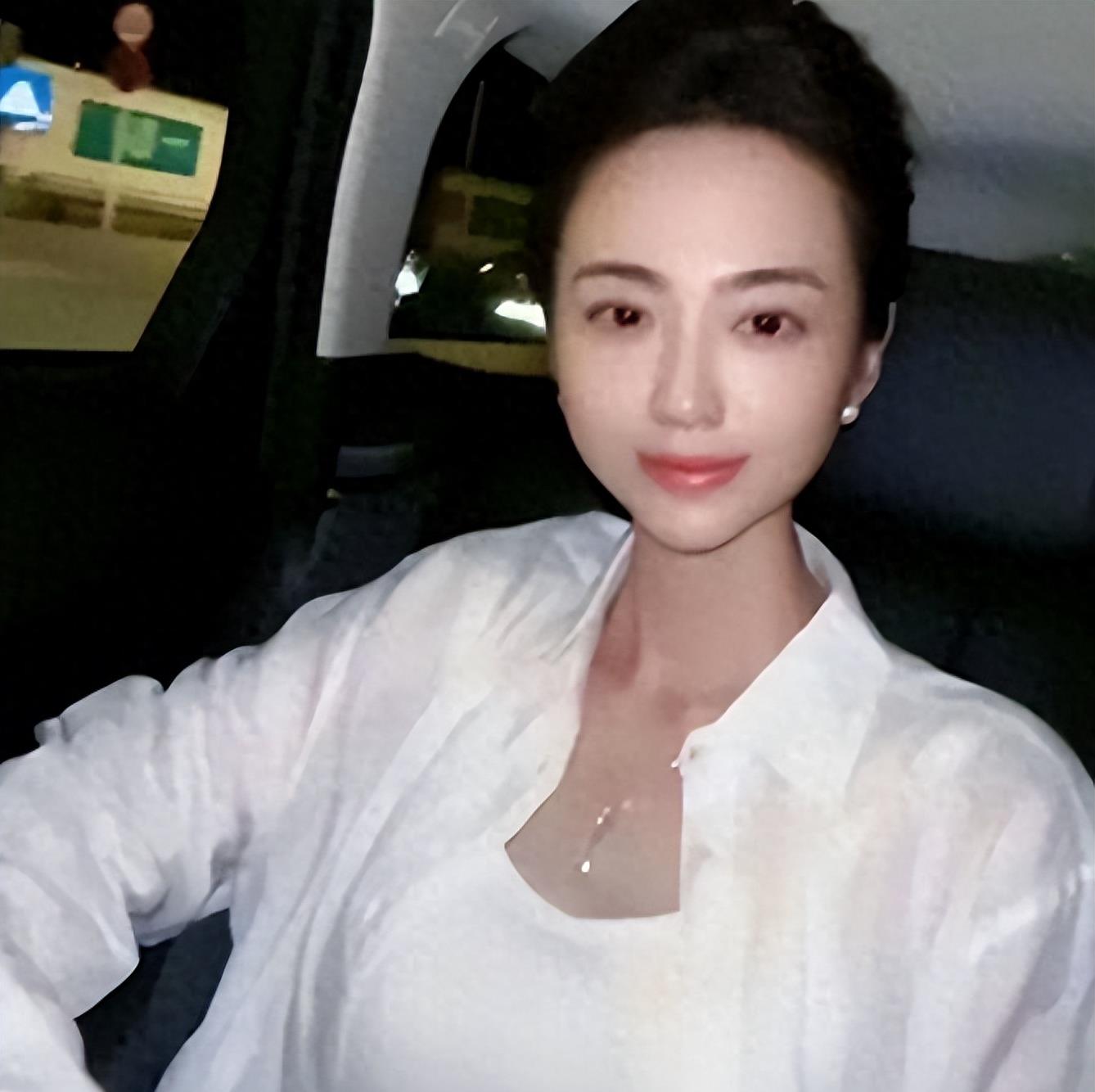 许家印歌舞团队演员照片,许家印歌舞团队演员状况