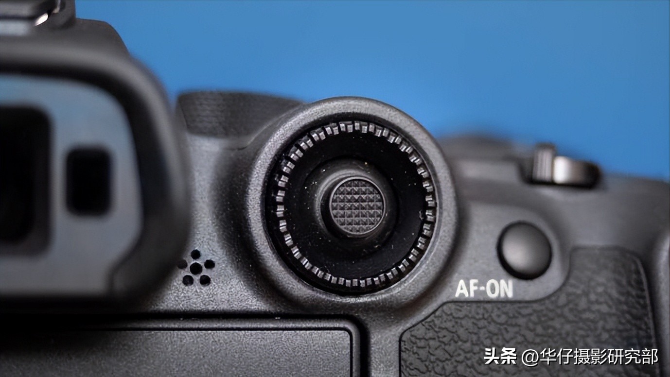 佳能r7与a6600参数对比,佳能r7和索尼a6400对焦