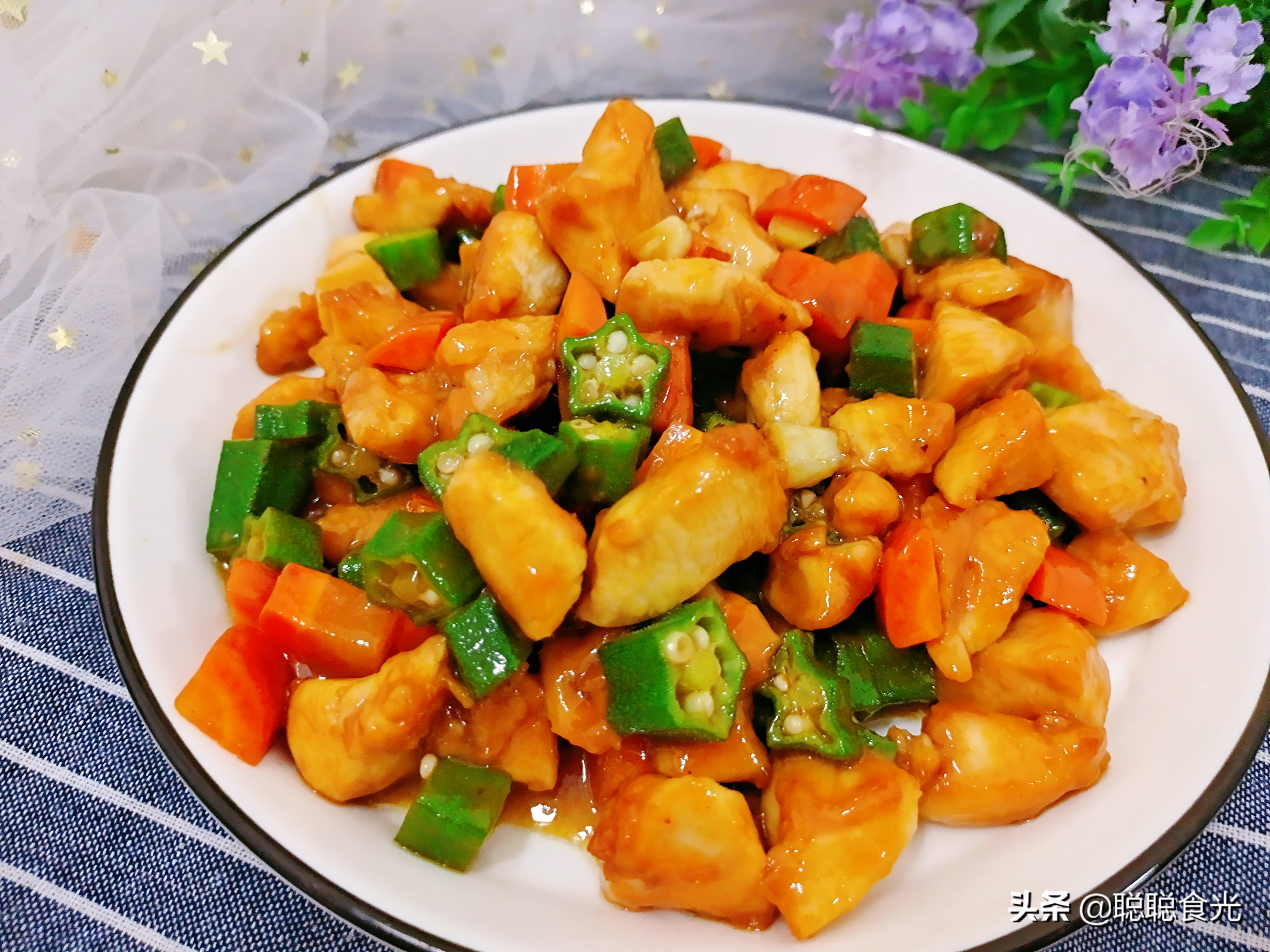 除夕年夜饭，推荐12道特色小炒，荤素搭配不单调，上桌先光盘