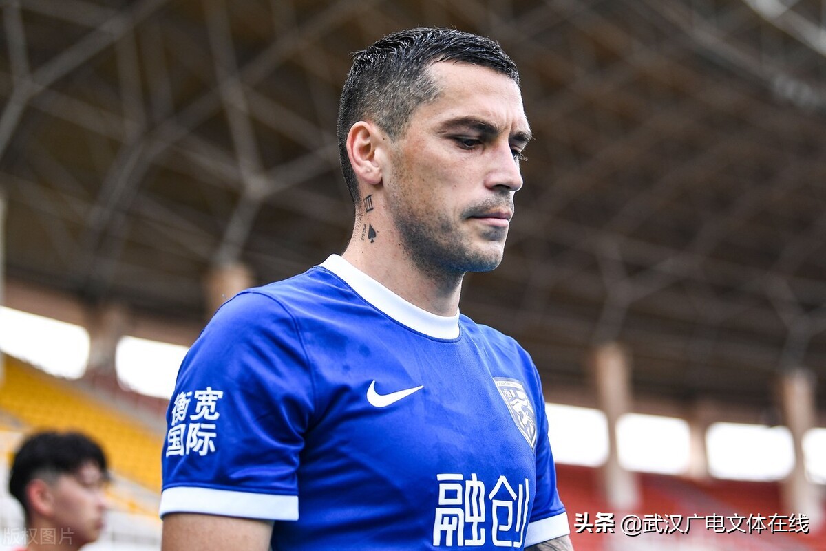 斯坦丘点球破门视频,斯坦丘直接任意球破门纪录