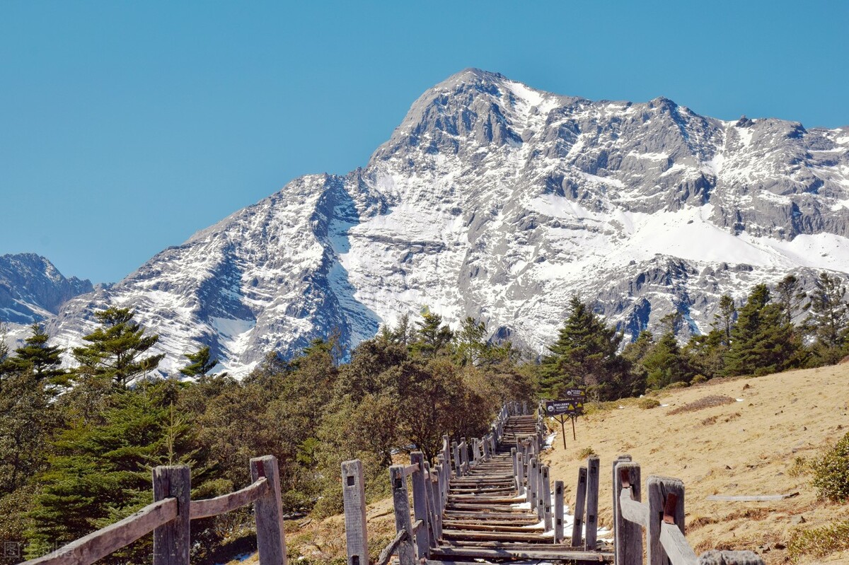 石林大理洱海丽江玉龙雪山蓝月谷,玉龙雪山石林蓝月谷洱海金梭岛