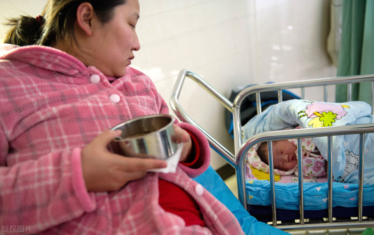 三年抱俩算易孕体质吗,3年抱2娃相差几岁