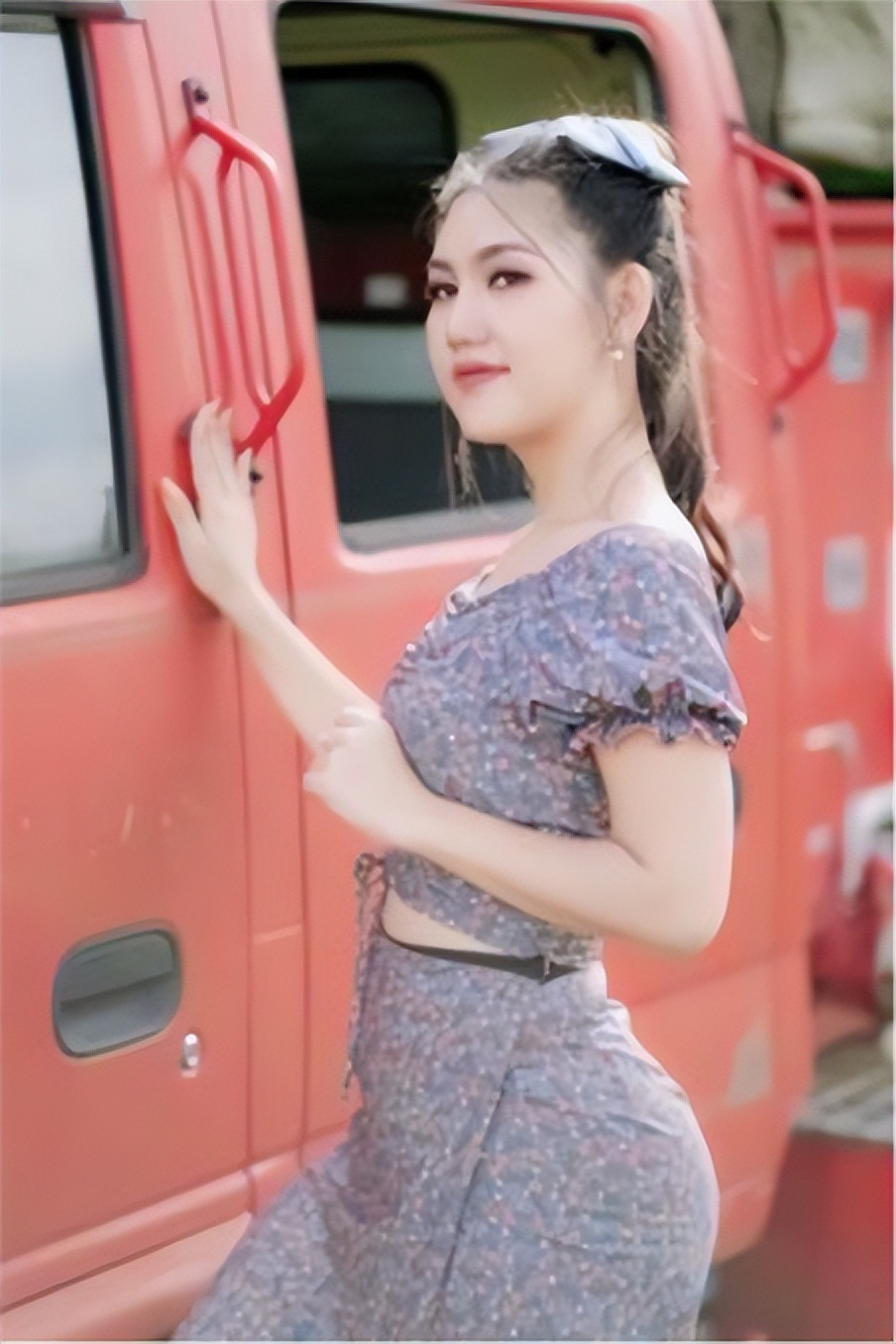 在泰国怎么区分女性和人妖,如何区分泰国的人妖和真正女性