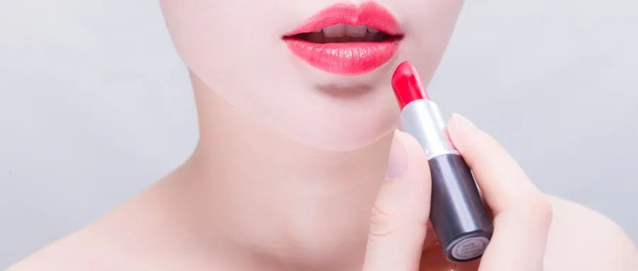 理性认识化妆品不良反应