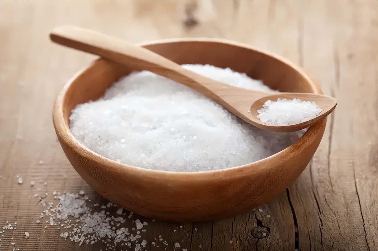 买盐一定要看配料表不,买盐看什么标准