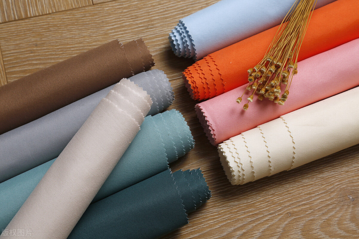 旧墙贴壁布的正确方法,装修贴壁布技巧