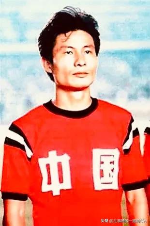 “网上飞人”汪嘉伟的多彩人生，时代口号，情书乌龙，亿万富翁