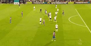 英超揭幕战阿森纳胜水晶宫,英超比赛马丁内斯和恩佐