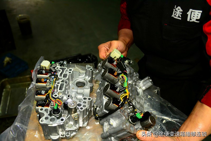 自动挡变速箱坏什么原因导致,自动挡变速箱坏了前兆