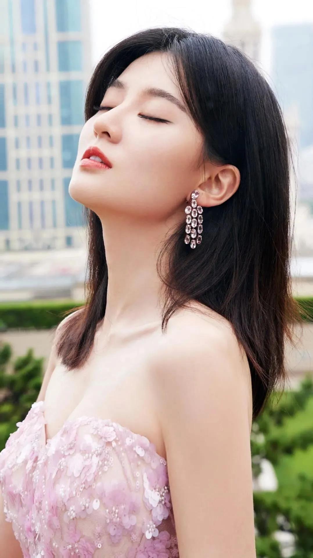 模特乔欣写真集,杨紫乔欣写真集