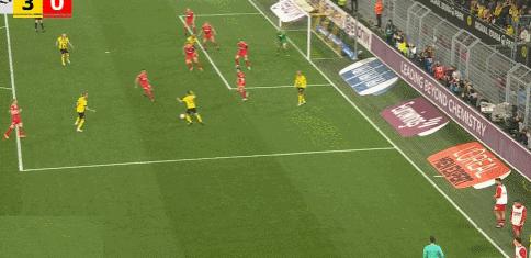 c罗欧冠绝杀多特蒙德名场面,c罗欧冠半决赛绝杀曼城