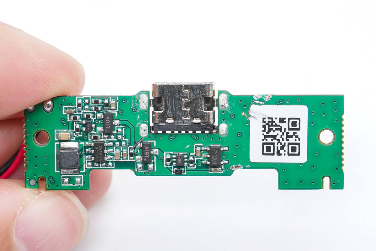 Hi-Res高解析音频认证，超长续航，FIILCCPro2真无线降噪耳机拆解