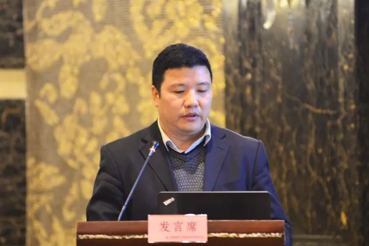 身边榜样践行师德师风,中建八局魏爱生