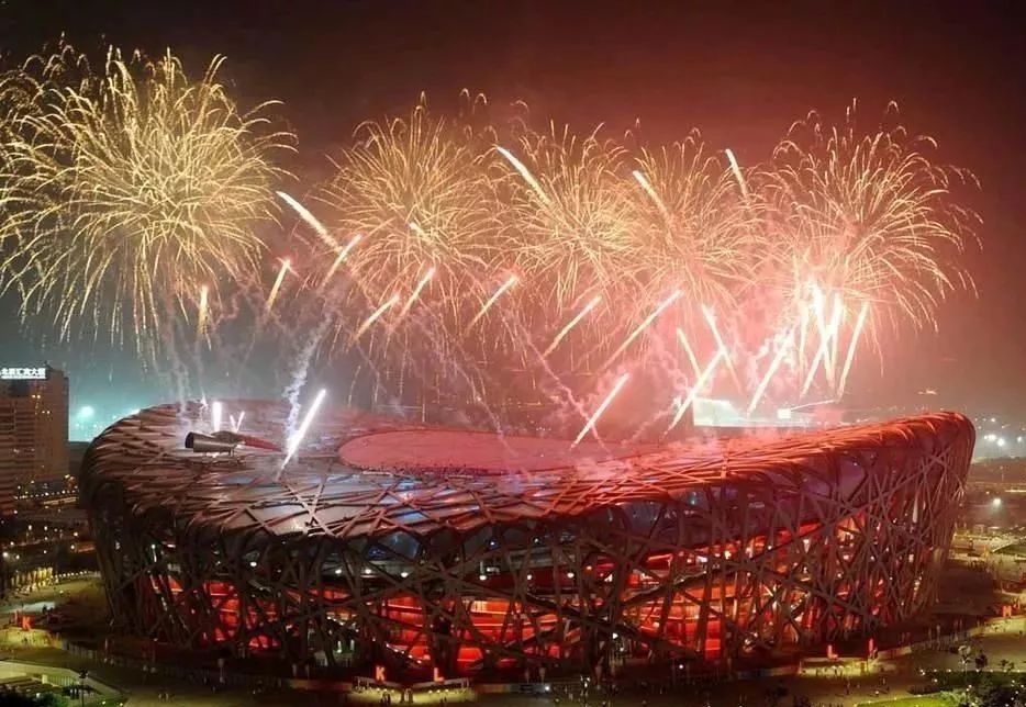 从任人宰割，到主持世界和平，一百年来，中国到底有多难