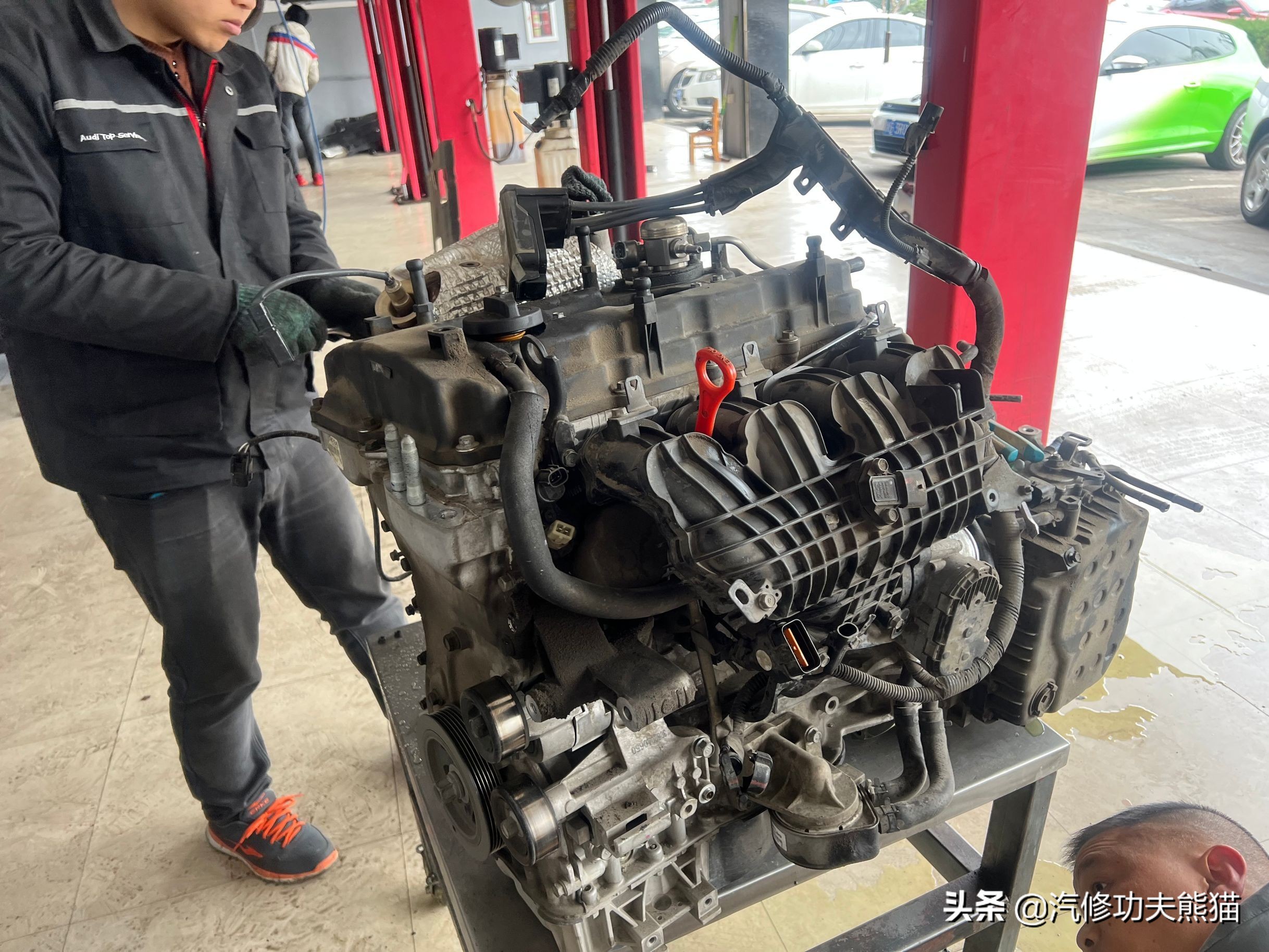 全新胜达大修,现代全新胜达9万公里烧机油